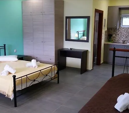Agia Kiriaki 3*