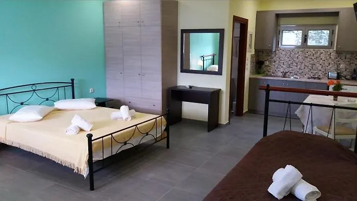 Agia Kiriaki 3*